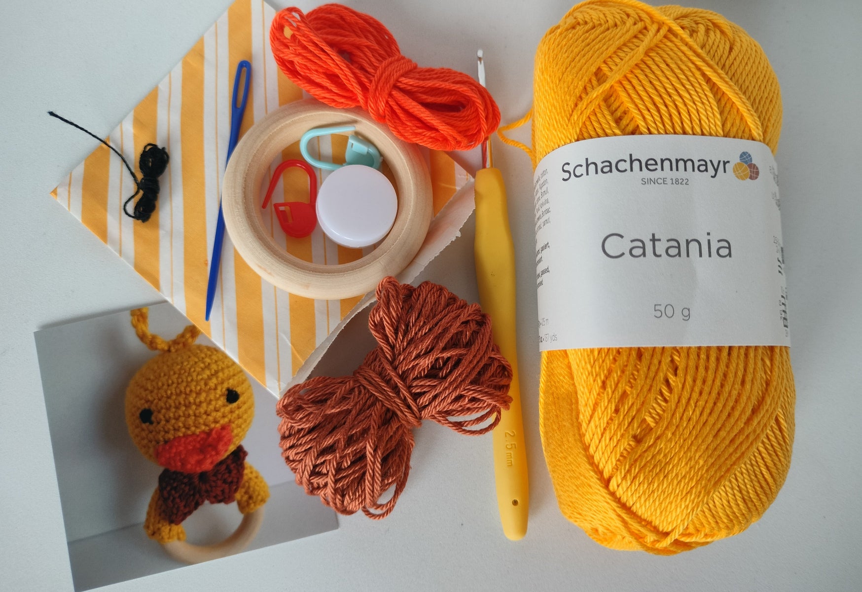 horgolt-sarga-kacsas-csorgo-keszito-hozzavalok