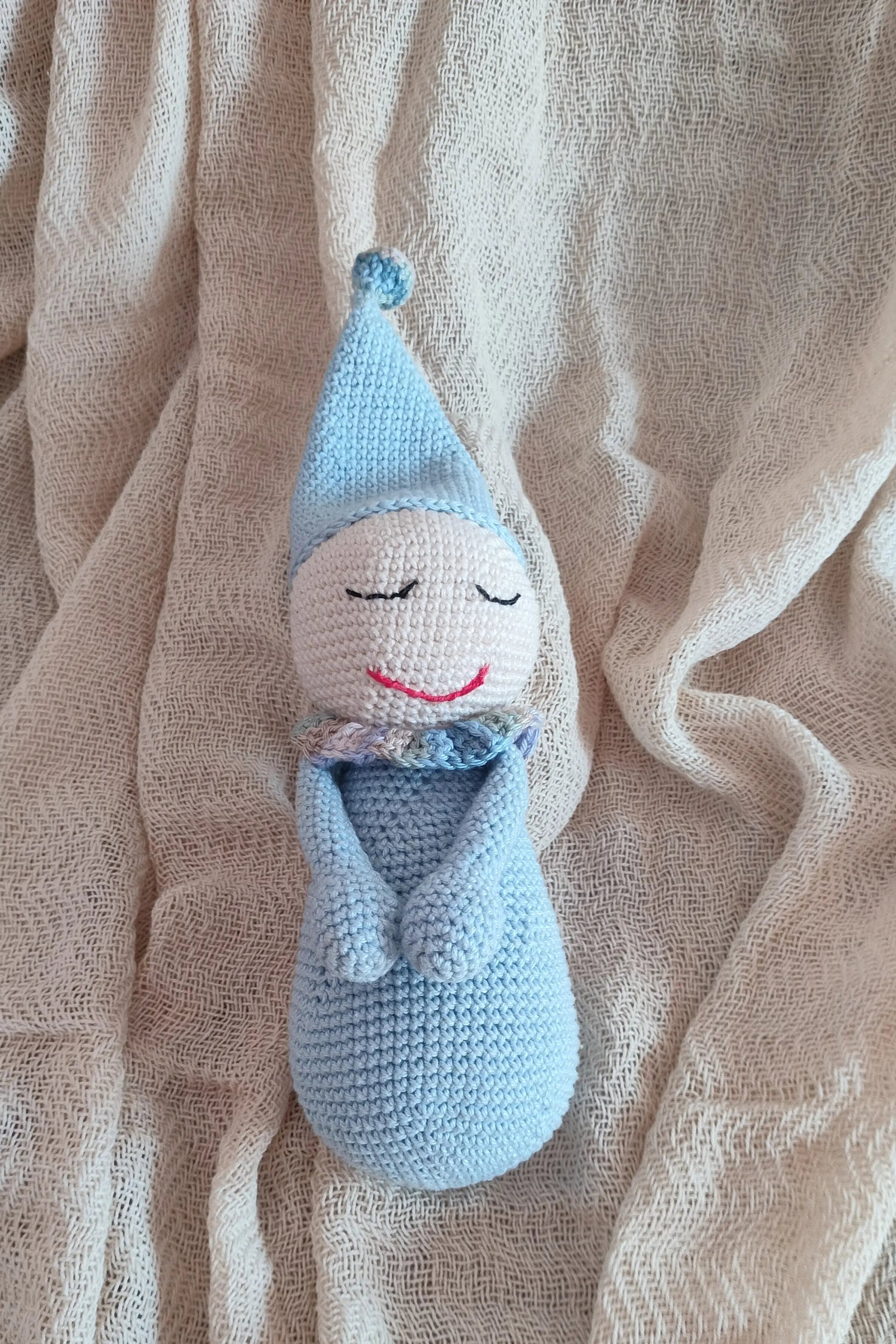 kék baba amigurumi készlet alváshoz