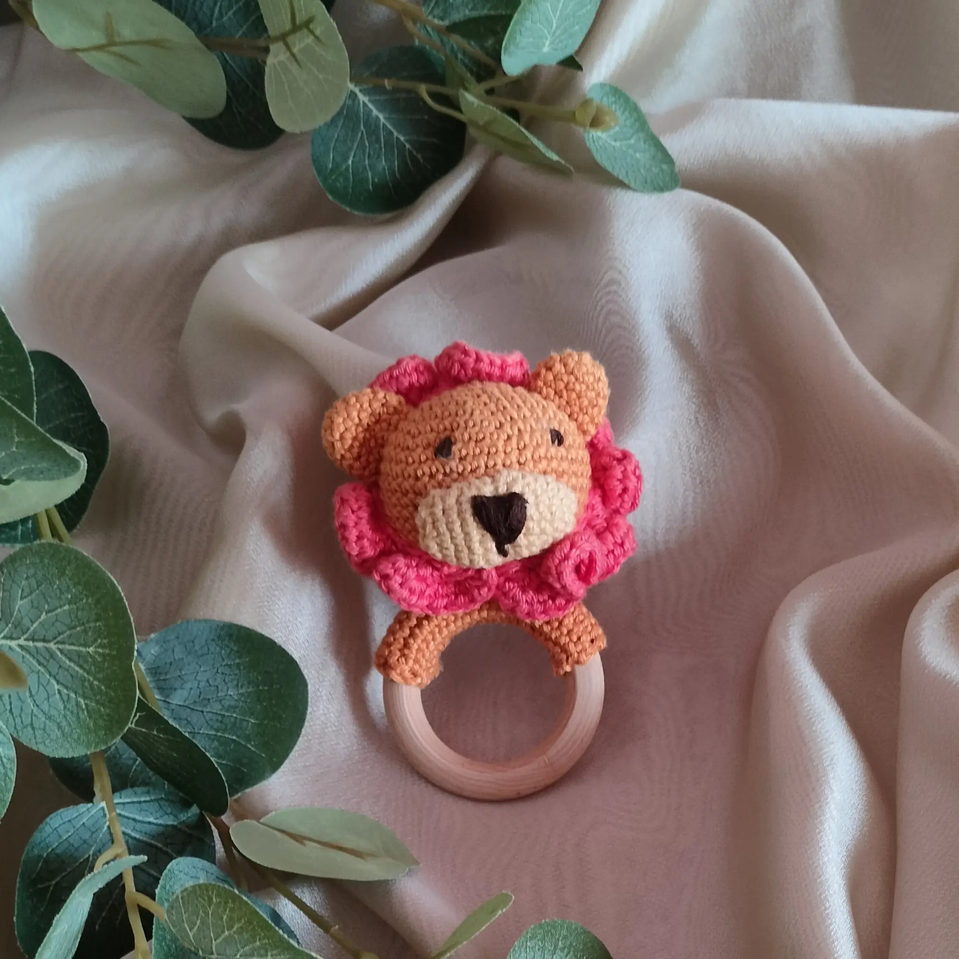 Kis oroszlános csörgő amigurumi horgoló készlet
